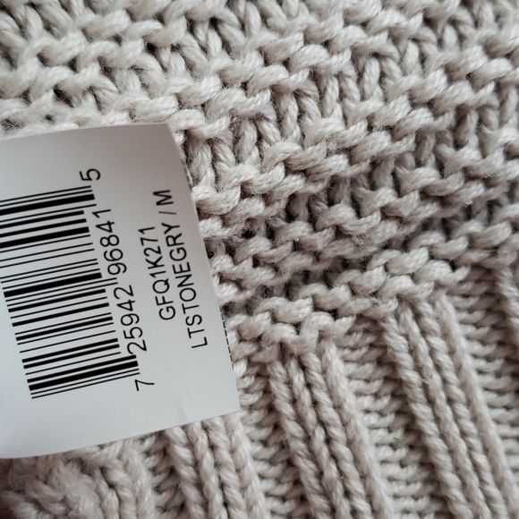 (M) BCBGeneration Cable Knit Cozy Cottagecore Sweater in Light Stone Grey - Picture 9 of 10